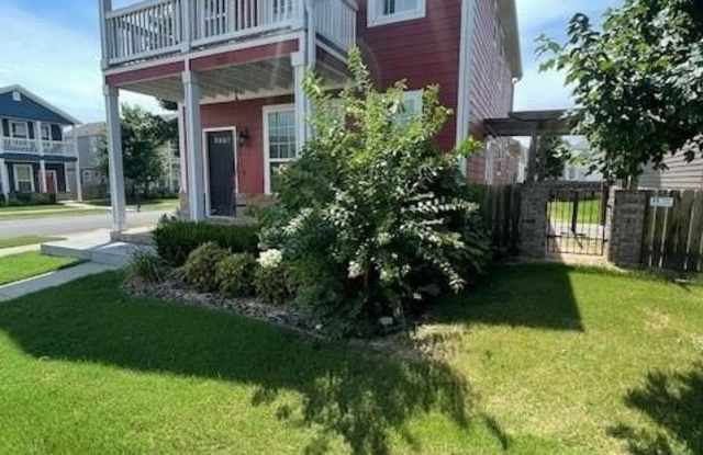537  N Keats  DR photos photos