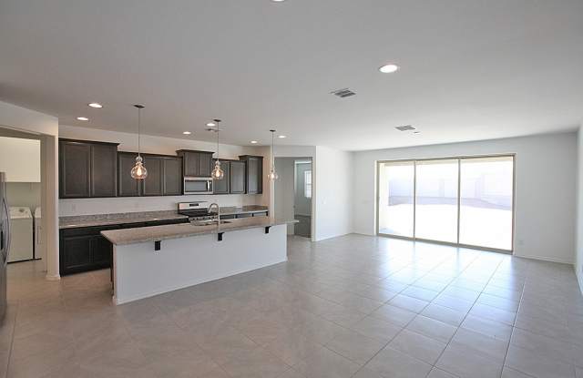 11238 N 186th Ct Gallery 2