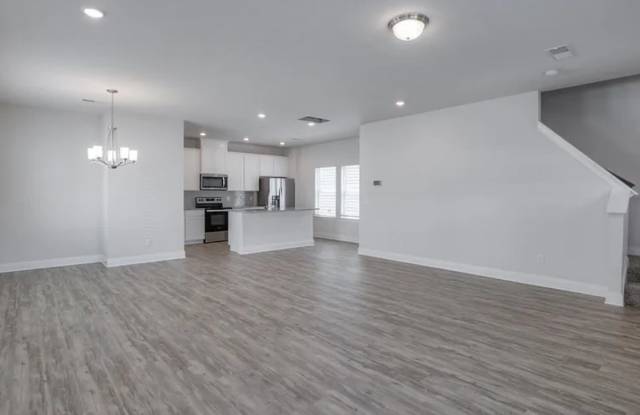 635 Taylor Bend Gallery 2
