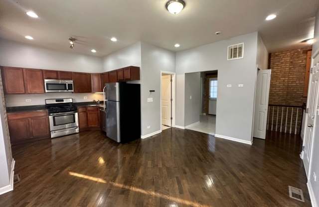 2748 West Le Moyne Street photos photos