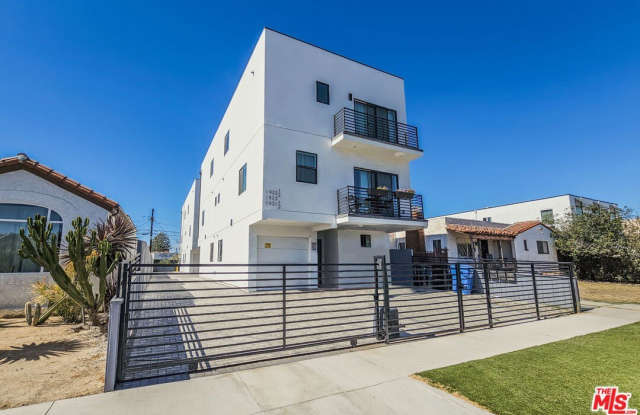 1921 1/2 Carmona Ave photos photos