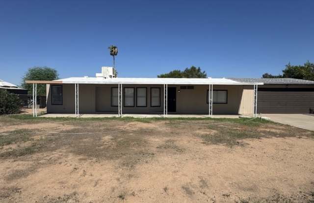 6810 West Greenway Road Gallery 2
