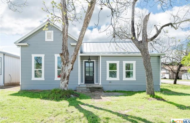 310 E Main Street - 310 East Main Street, New Braunfels, TX 78130