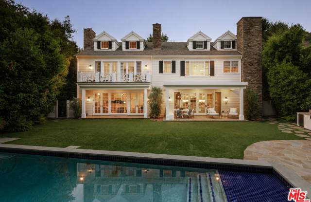 2435 Mandeville Canyon Road Gallery 1