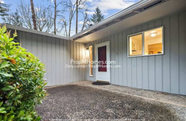 Beautiful Three Bedroom In Lake Oswego W/ A Bonus Room! Gallery 3
