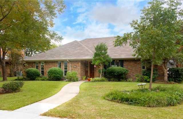 712 Autumn Lake Drive Gallery 3