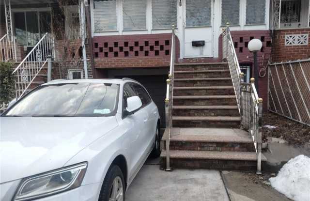 818 East 51st Street photos photos