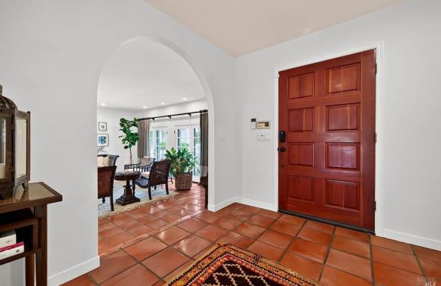 15644 Arnold Drive Gallery 4