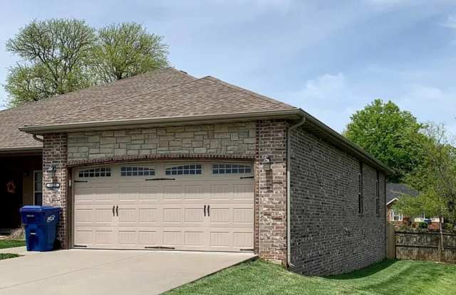 3123 W Sexton Springfield Mo Gallery 1