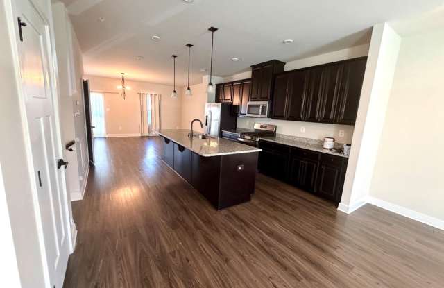 6029 GOSHAWK Street Gallery 3