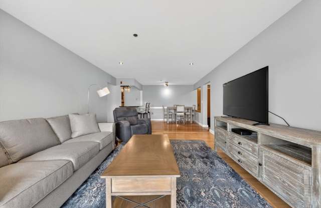 273 Cambridge Rd # VG2715089JW - 273 Cambridge Road, Woburn, MA 01801