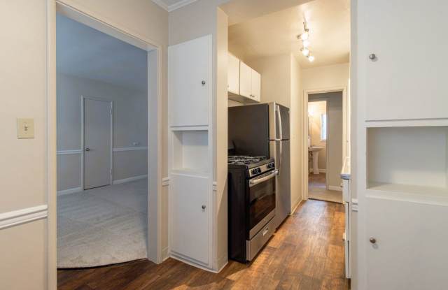 Discover Timeless Charm in the Heart of it All ~ Alexander’s Place photos photos