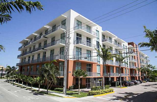 2100 Van Buren St, Unit 322 photos photos 2100 Van Buren St, Unit 322 photos photos