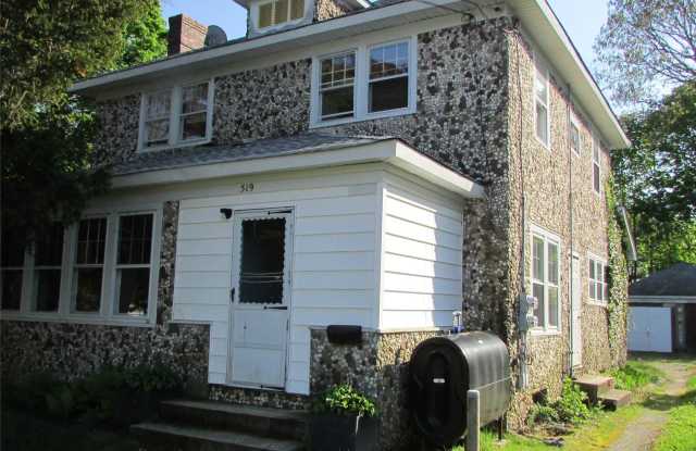 519 Ostrander Avenue - 519 Ostrander Avenue, Riverhead, NY 11901
