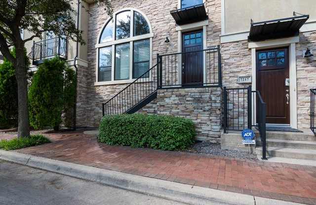 7213 Parkwood Boulevard Gallery 4