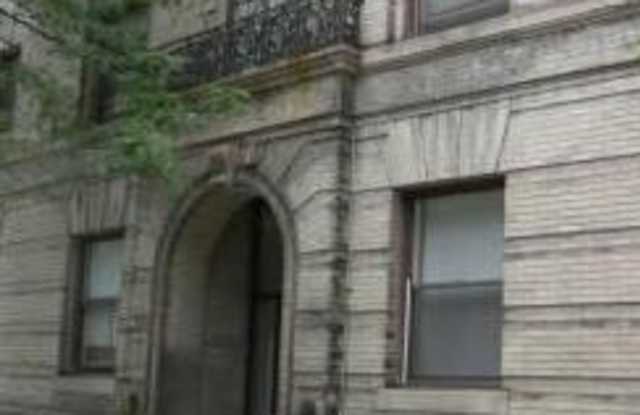 337 Washington St. Gallery 2
