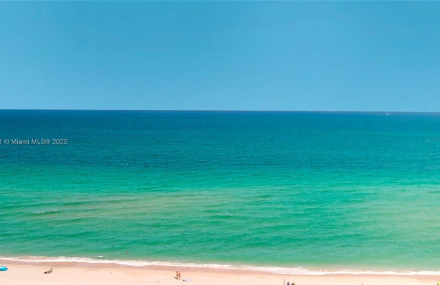 5415 Collins Ave photos photos