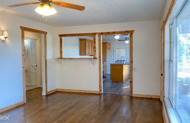 1017 County Road 914A Gallery 4