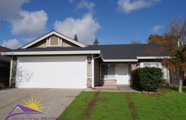 8425 De Rosa Ct - 8425 De Rosa Court, Florin, CA 95828