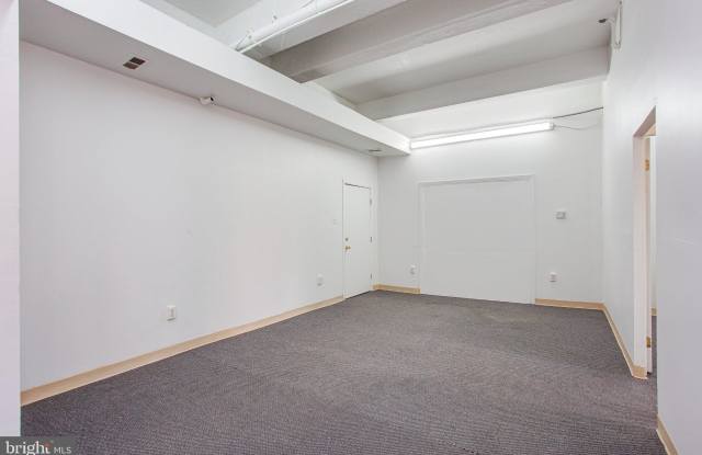 525 S 4TH Street Gallery 3