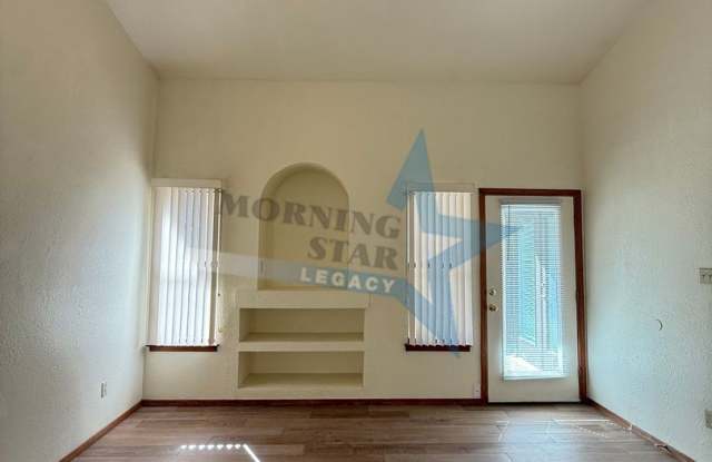 Charming 3 Bedroom Home - Location, Location, Location! Gallery 4