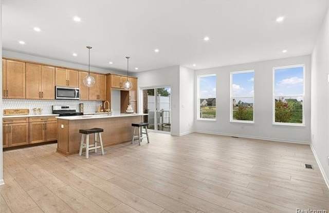 5401 Poppydrew Lane Gallery 2