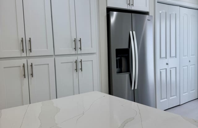 47965 Oasis Court - 47965 Oasis Court, Palm Desert, CA 92260