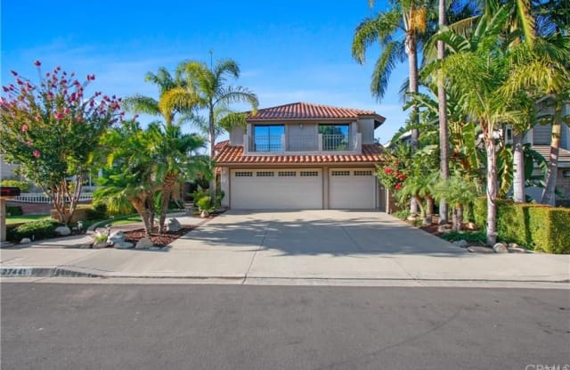 27441 Betanzos - 27441 Betanzos, Mission Viejo, CA 92692