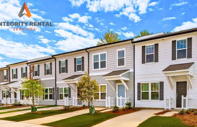 BEAUTIFUL 3BD/2.5BTH Townhome - MALLARD CREEK - AVAILABLE MAY/JUNE 2026 photos photos