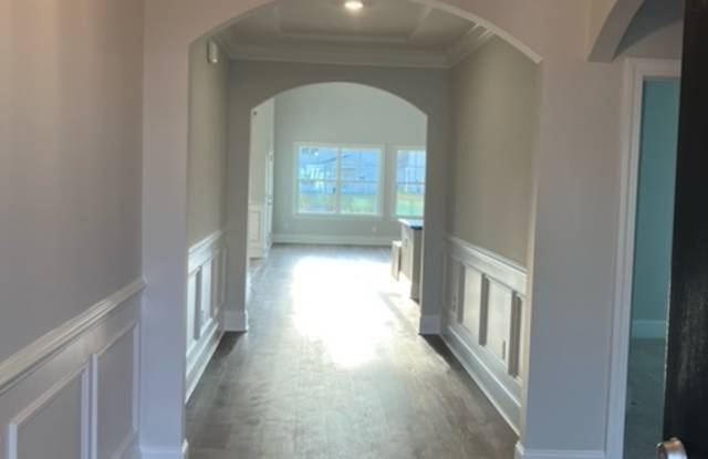 206 Grange Circle Gallery 2