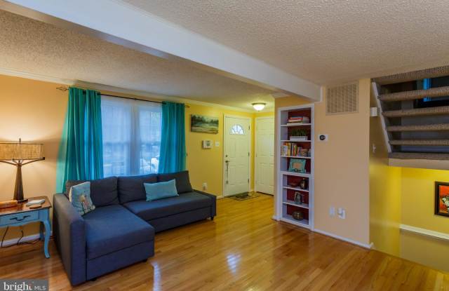 8675 BENT ARROW COURT Gallery 2