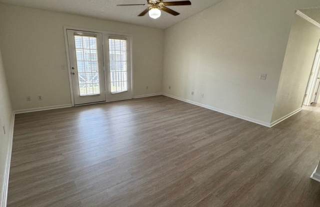 CHECK THIS OUT 2BR 2BA CONDO! Gallery 3