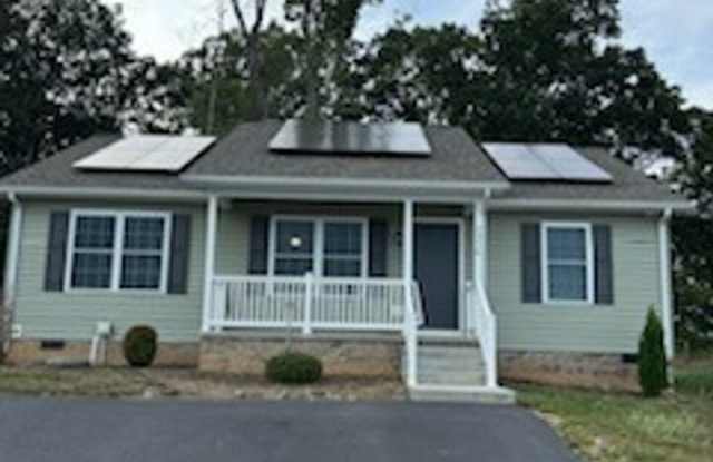 Available Now! 3BD/2BA in Rockingham - 2316 Whitestone Drive, Rockingham County, VA 22801