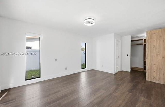 1415 West Camino Real Gallery 2