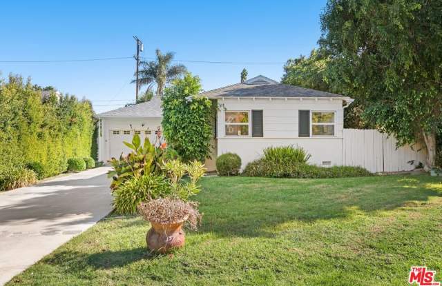 4706 Halbrent Ave - 4706 Halbrent Avenue, Los Angeles, CA 91403