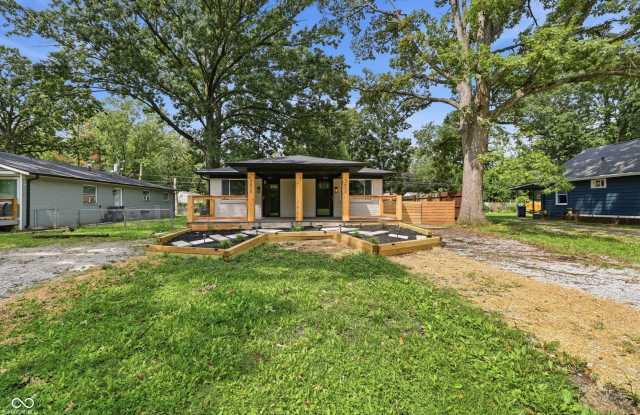 3660 N Sadlier Drive Gallery 2