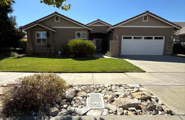 Beautiful 3 Bedroom 2 Bath Single Family Home Available 10/06/2025 photos photos