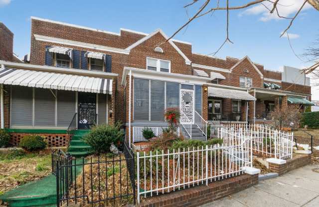 Newly Renovated 5BR/2BA Rowhome photos photos Newly Renovated 5BR/2BA Rowhome photos photos