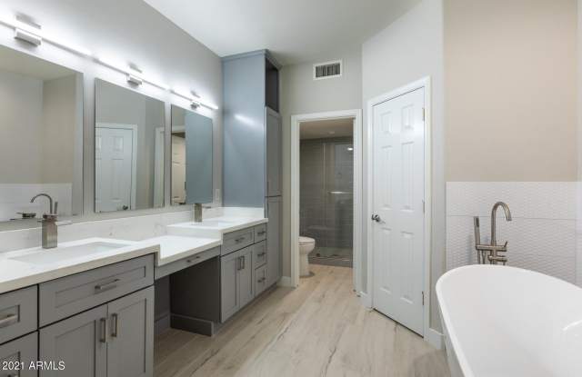 7508 E EARLL Drive - 7508 East Earll Drive, Scottsdale, AZ 85251