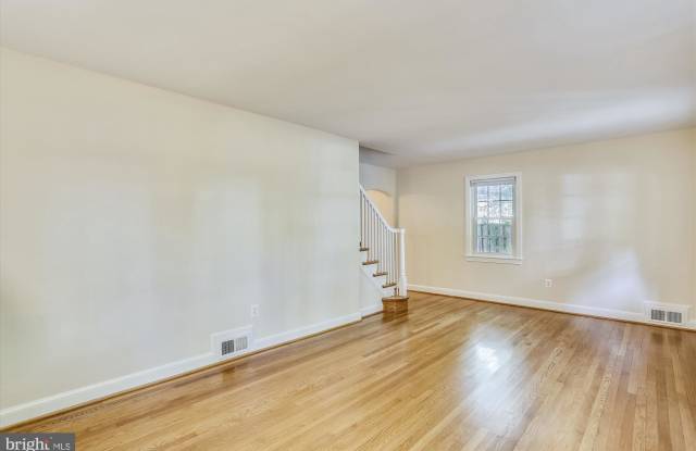 2712 BLAINE DRIVE Gallery 4