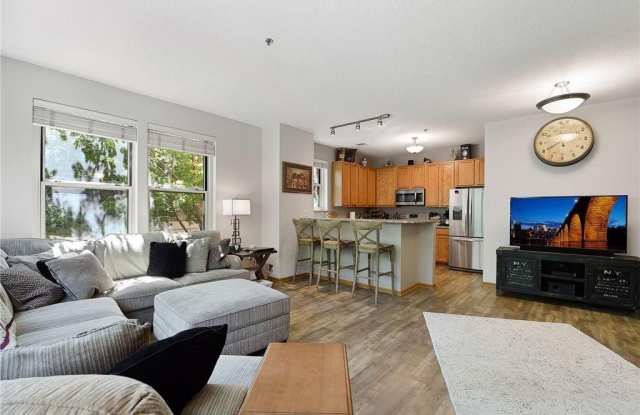 660 N 2nd Street photos photos