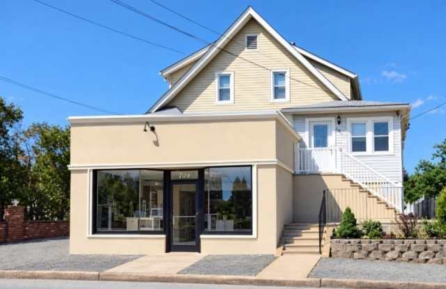 190 Stevens Ave Gallery 1