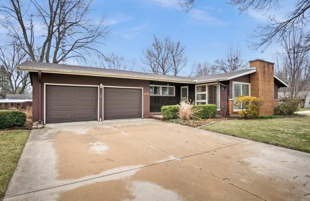 406 E High Street - 406 East High Street, Sycamore, IL 60178