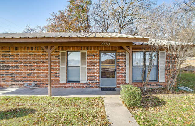 One Side of Very Nice Duplex West Granbury- 2 Bed, 2 Bath- 76049 photos photos
