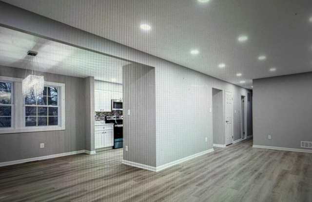 1801 JARVIS Avenue Gallery 2