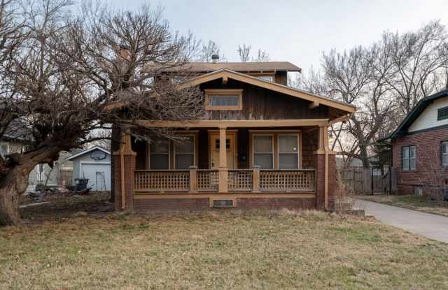 Move In Ready Home by Wesley Hospital! photos photos