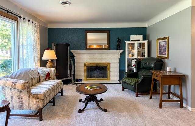 46176 Custer Avenue Gallery 4