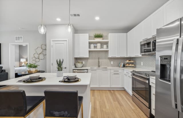 Bainbridge Avenues Walk photos photos
