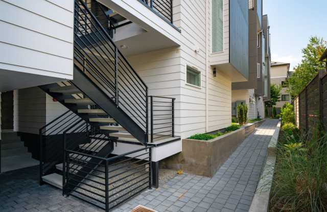 BalCro | A Premier Residential Community | Move-In Special on Select Units! Gallery 3