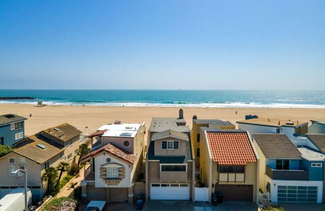 5 Bedroom + 4 Bathroom Home  | Ocean Opulence | Furnished Monthly Rental Gallery 3